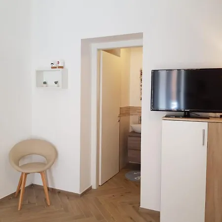Casa Di Giu Frühstückspension 3*